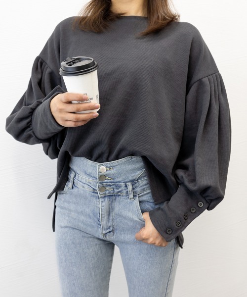 Miniministore(ミニミニストア)の「ボリューム袖 スウェット レディース長袖(スウェット・レディース・ブラック/アイボリー/ライトグレー/ダークグレー・FREE)」の7枚目の写真