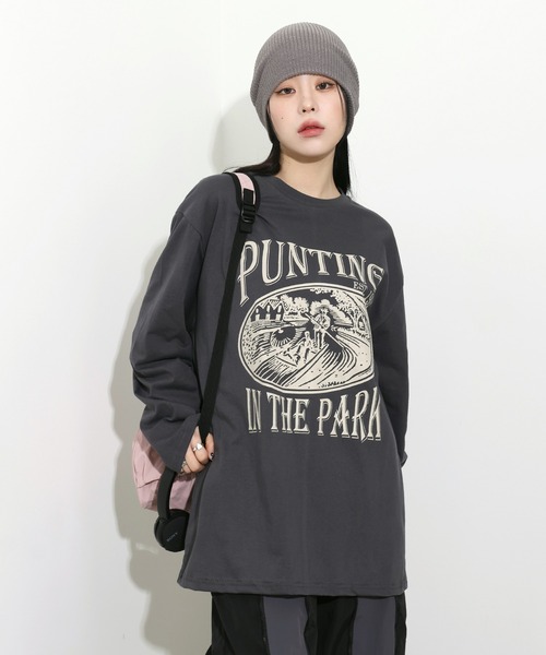 FOLLOWIN（フォロウィン）の「[UNISEX][カップルコーデにおススメ！]オーバーフィットプリントロング長袖Tシャツ（Tシャツ/カットソー・レディース・チャコールグレー/ブラック/オートミール/ホワイト・FREE）」の21枚目の写真
