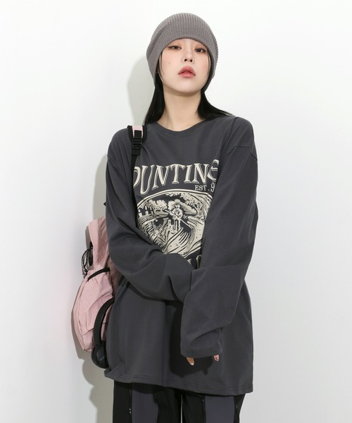 FOLLOWIN（フォロウィン）の「[UNISEX][カップルコーデにおススメ！]オーバーフィットプリントロング長袖Tシャツ（Tシャツ/カットソー・レディース・チャコールグレー/ブラック/オートミール/ホワイト・FREE）」の22枚目の写真