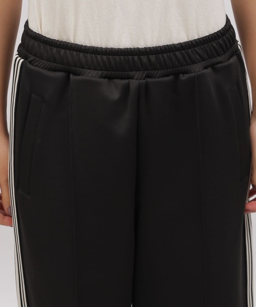LAKOLE（ラコレ）の「トラックワイドパンツ / 103827（その他パンツ・レディース・ライトグリーン/ブラック・SMALL/MEDIUM）」の8枚目の写真