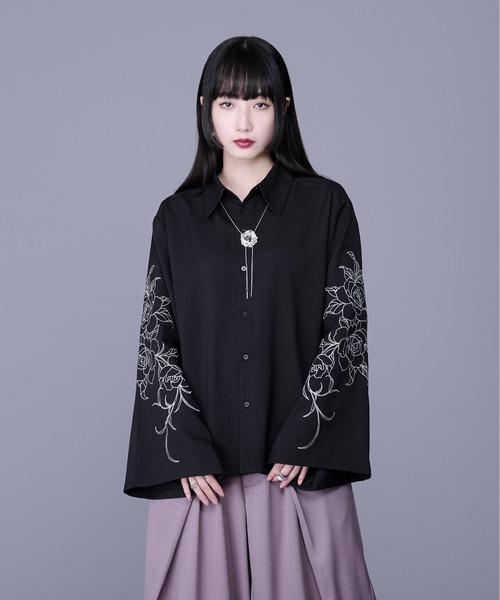 花刺繍フレアスリーブシャツ（シャツ/ブラウス）｜Ellno Loset（エルノ