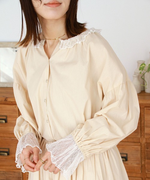 Crisp(クリスプ)の「プチフリルカラーブラウス(シャツ/ブラウス・レディース・ブラック/アイボリー/イエロー・FREE)」の11枚目の写真