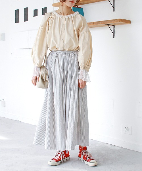 Crisp(クリスプ)の「プチフリルカラーブラウス(シャツ/ブラウス・レディース・ブラック/アイボリー/イエロー・FREE)」の12枚目の写真