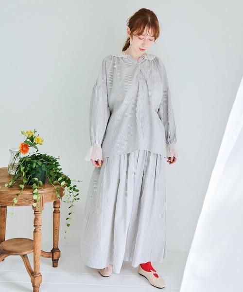 Crisp(クリスプ)の「プチフリルカラーブラウス(シャツ/ブラウス・レディース・ブラック/アイボリー/イエロー・FREE)」の20枚目の写真