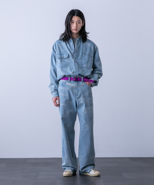 NANO universe（ナノユニバース）の「「HOTEL PALACE（オテルパラス）」バイオブリーチワイドデニムパンツ（セットアップ可）（デニムパンツ・メンズ・ライトブルー/ブラック・M/L/S）」の2枚目の写真