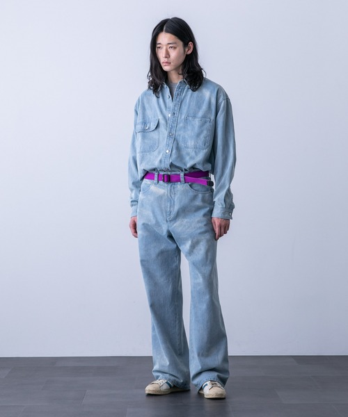 NANO universe（ナノユニバース）の「「HOTEL PALACE（オテルパラス）」バイオブリーチワイドデニムパンツ（セットアップ可）（デニムパンツ・メンズ・ライトブルー/ブラック・M/L/S）」の6枚目の写真