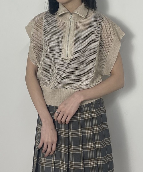 NICOLE CLUB（ニコル　クラブ）の「【WEB限定】メッシュハーフジップベスト（ベスト・レディース・グリーン/ブラック/オフホワイト・FREE）」の2枚目の写真