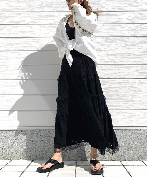 Q(キュー)の「スカラップレーススカート(スカート・レディース・アイボリー/ブラック・MEDIUM)」の4枚目の写真
