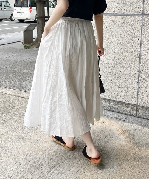 Meli rich(メリーリッチ)の「ストライプドビーフレアスカート(スカート・レディース・ブロンズ/ブラック/オフホワイト・FREE)」の8枚目の写真