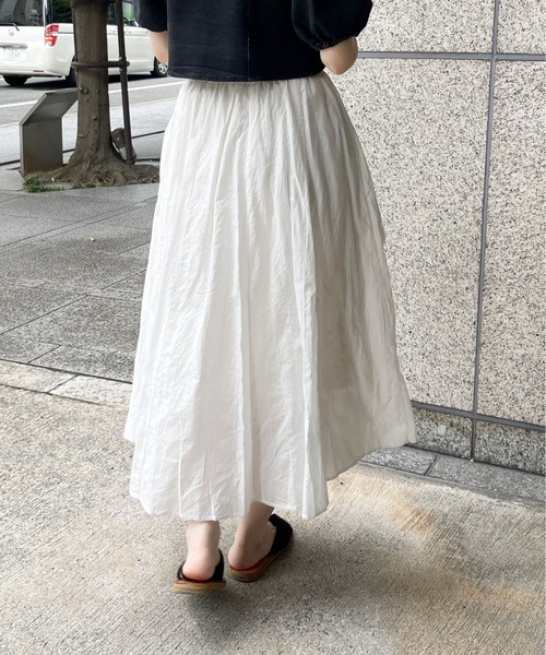 Meli rich(メリーリッチ)の「ストライプドビーフレアスカート(スカート・レディース・ブロンズ/ブラック/オフホワイト・FREE)」の9枚目の写真