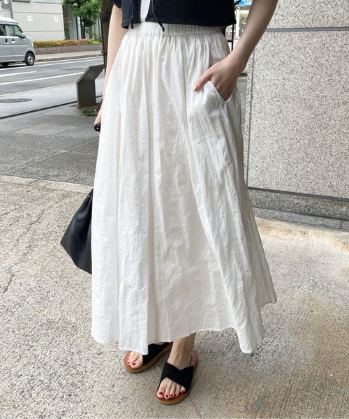 Meli rich(メリーリッチ)の「ストライプドビーフレアスカート(スカート・レディース・ブロンズ/ブラック/オフホワイト・FREE)」の12枚目の写真