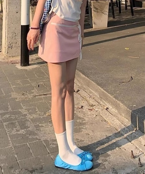 Vipoa(ヴィポア)の「Ribbon point sporty mini skirt(スカート・レディース・ブラック/ピンク・MEDIUM/LARGE)」の10枚目の写真