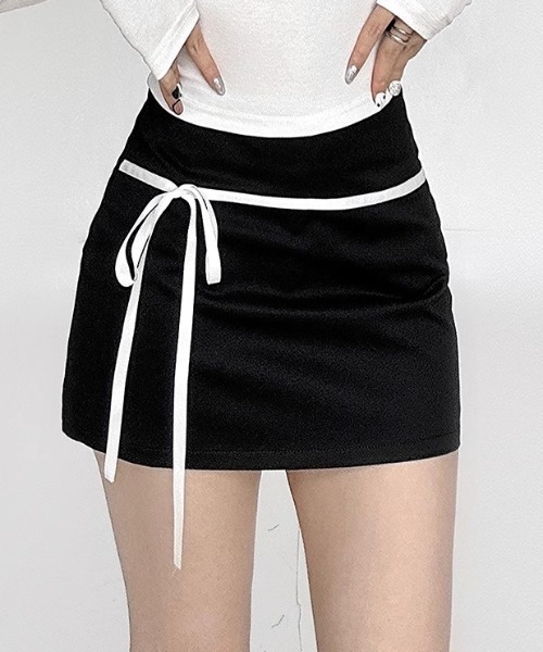 Vipoa(ヴィポア)の「Ribbon point sporty mini skirt(スカート・レディース・ブラック/ピンク・MEDIUM/LARGE)」の14枚目の写真