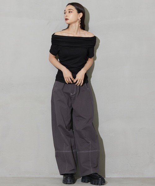 SEN TOKYO(セントーキョー)の「大人かわいいフェミニンシルエット。オフショルダーカットソー(Tシャツ/カットソー・レディース・ブラック/グレー・FREE)」の18枚目の写真