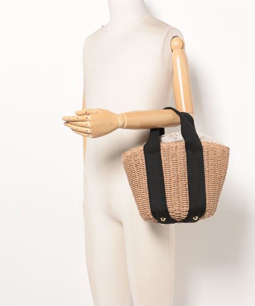 natural couture（ナチュラルクチュール）の「ペーパーバケツトートバッグ（ショルダーバッグ・レディース・ブラック/マスタード/ブラウン・FREE）」の4枚目の写真