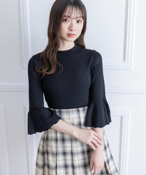 clear(クリア)の「5分袖スカラップニットトップス≪2024SS≫(ニット/セーター・レディース・オフホワイト/ブラック/ホワイト×ブラック/グレー系その他・F)」の11枚目の写真