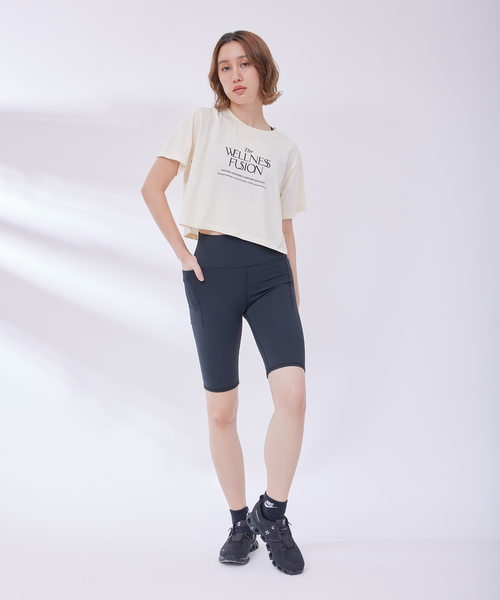 NERGY（ナージー）の「グラフィッククロップドTシャツ（Tシャツ/カットソー・レディース・キナリ/パープル/ブラック/グレー・FREE）」の12枚目の写真