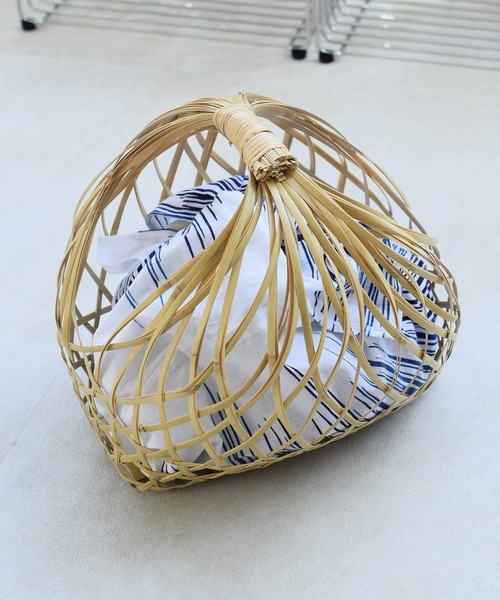 utatane（ウタタネ）の「竹かごバッグ+日本製注染生地あずま袋セット utatane 栗丸 白の川面/楊柳（かごバッグ・レディース・マスタード/ネイビー/ホワイト/オフホワイト・FREE）」の19枚目の写真