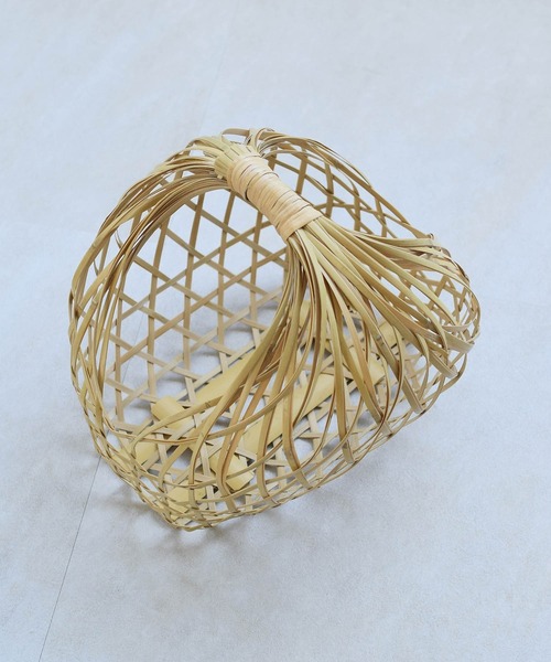 utatane（ウタタネ）の「竹かごバッグ+日本製注染生地あずま袋セット utatane 栗丸 白の川面/楊柳（かごバッグ・レディース・マスタード/ネイビー/ホワイト/オフホワイト・FREE）」の21枚目の写真