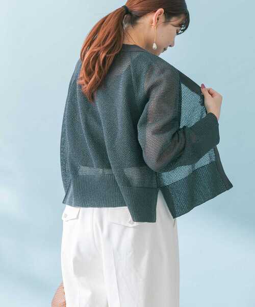 URBAN RESEARCH ROSSO WOMEN（アーバンリサーチ　ロッソ）の「ショートメッシュカーディガン（カーディガン/ボレロ・レディース・チャコールグレー/ホワイト/イエロー系その他・FREE）」の13枚目の写真