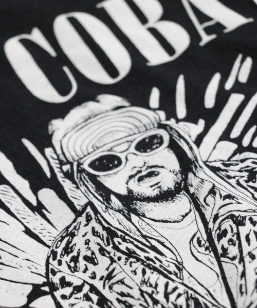 NIRVANA(ニルヴァーナ)の「【THRIFTY LOOK スリフティールック 】 THRIFTY"KURT COBAIN"TEE カートコバン/ユーズドライクTシャツ/ロック/バンドTシャツ/ヴィンテージ(Tシャツ/カットソー・メンズ・ブラック系その他2/ブラック系その他・LARGE/X-LARGE/MEDIUM)」の6枚目の写真