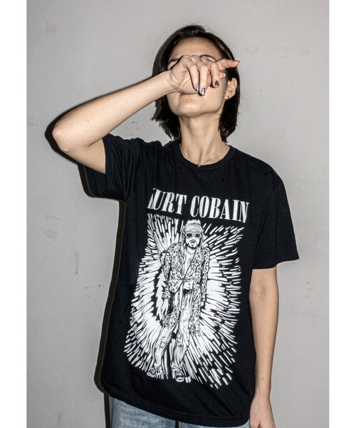 NIRVANA(ニルヴァーナ)の「【THRIFTY LOOK スリフティールック 】 THRIFTY"KURT COBAIN"TEE カートコバン/ユーズドライクTシャツ/ロック/バンドTシャツ/ヴィンテージ(Tシャツ/カットソー・メンズ・ブラック系その他2/ブラック系その他・LARGE/X-LARGE/MEDIUM)」の11枚目の写真
