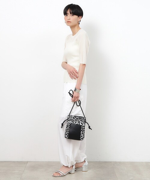 OPAQUE.CLIP（オペークドットクリップ）の「◆サイドドロストミニショルダーバッグ（ショルダーバッグ・レディース・ベージュ系1/ホワイト系3/シルバー/ブラック・00）」の15枚目の写真