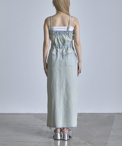 RAY CASSIN（レイカズン）の「フリンジデニムキャミワンピース（ワンピース・レディース・ベージュ/ブルー系その他/グレー系その他・FREE）」の8枚目の写真