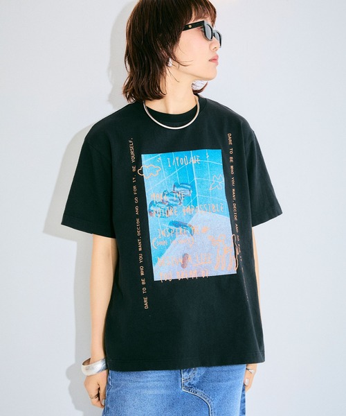 ELLEgirl(エルガール)の「フォトプリントTシャツ【ELLEgirl/エル ガール】(Tシャツ/カットソー・レディース・ホワイト/ブラック・FREE)」の18枚目の写真