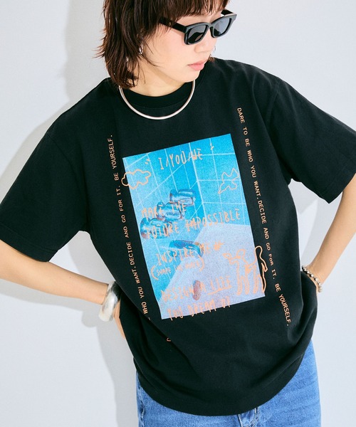 ELLEgirl(エルガール)の「フォトプリントTシャツ【ELLEgirl/エル ガール】(Tシャツ/カットソー・レディース・ホワイト/ブラック・FREE)」の17枚目の写真