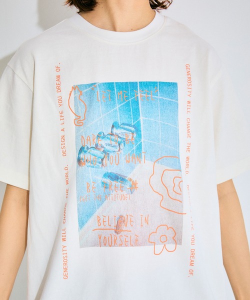 ELLEgirl(エルガール)の「フォトプリントTシャツ【ELLEgirl/エル ガール】(Tシャツ/カットソー・レディース・ホワイト/ブラック・FREE)」の5枚目の写真