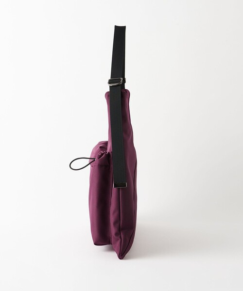 BEAUTY&YOUTH UNITED ARROWS（ビューティーアンドユースユナイテッドアローズ）の「フロント ダブルポケット トライアングル バッグ -3WAY-（ショルダーバッグ・レディース・ブラック/パープル・FREE）」の7枚目の写真