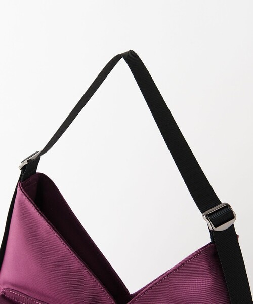 BEAUTY&YOUTH UNITED ARROWS（ビューティーアンドユースユナイテッドアローズ）の「フロント ダブルポケット トライアングル バッグ -3WAY-（ショルダーバッグ・レディース・ブラック/パープル・FREE）」の10枚目の写真