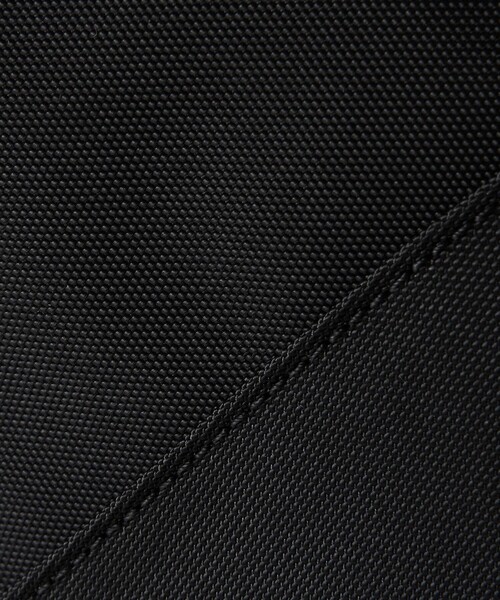 BEAUTY&YOUTH UNITED ARROWS（ビューティーアンドユースユナイテッドアローズ）の「フロント ダブルポケット トライアングル バッグ -3WAY-（ショルダーバッグ・レディース・ブラック/パープル・FREE）」の21枚目の写真