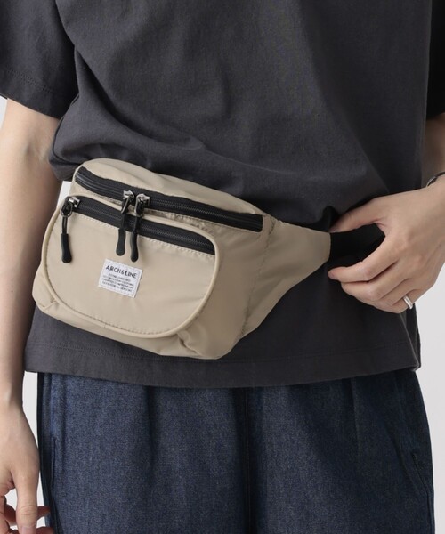 こども ビームス（コドモビームス）の「ARCH&LINE / リサイクル ナイロン ウエストバッグ 2024（ボディバッグ/ウエストポーチ・キッズ・ベージュ/グリーン・ONE SIZE）」の3枚目の写真