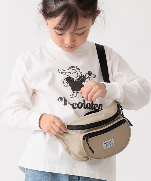 こども ビームス（コドモビームス）の「ARCH&LINE / リサイクル ナイロン ウエストバッグ 2024（ボディバッグ/ウエストポーチ・キッズ・ベージュ/グリーン・ONE SIZE）」の4枚目の写真