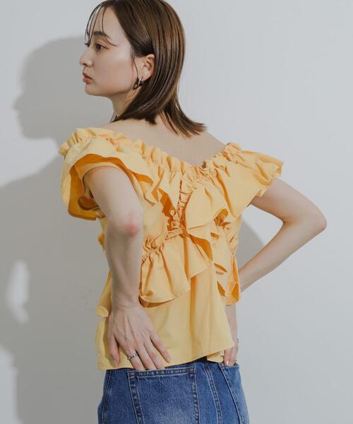 HEYUMM(ヘユム)の「2WAYフリルノースリーブブラウス(シャツ/ブラウス・レディース・アイボリー/オレンジ/インディゴブルー・ONE)」の18枚目の写真