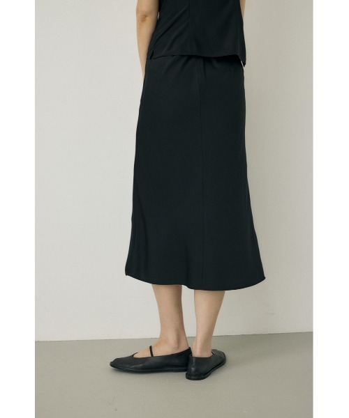 M_（エムアンダーバー）の「リサイクルポリエステル×レーヨン素材　手洗い可能なサテンミディー丈スカート（スカート・レディース・ブラック/ブラウン/ピンク・1/2）」の7枚目の写真