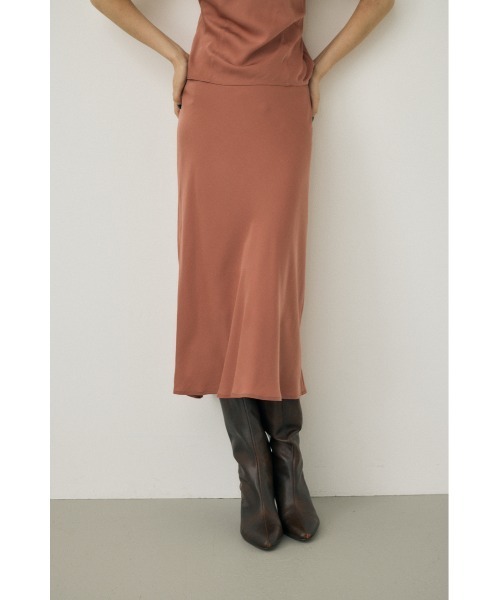 M_（エムアンダーバー）の「リサイクルポリエステル×レーヨン素材　手洗い可能なサテンミディー丈スカート（スカート・レディース・ブラック/ブラウン/ピンク・1/2）」の14枚目の写真