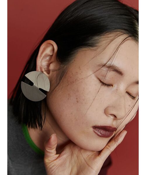 UN3D.（アンスリード）の「NOTCH CIRCLE EARRING / ノッチサークルイヤリング（イヤリング・レディース・レッド/ブルー/シルバー/ゴールド・FREE）」の11枚目の写真