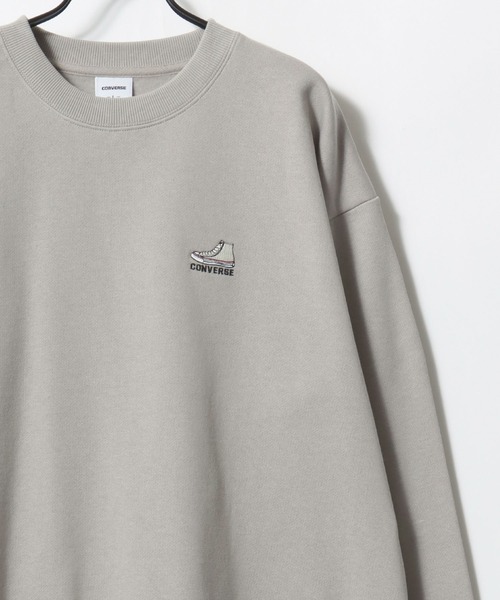 CONVERSE（コンバース）の「CONVERSE/コンバース 別注 オーバーサイズ 裏起毛 オールスター スニーカー ロゴ ワンポイント刺繍 スウェット トレーナー/レディース メンズ（スウェット・レディース・グリーン系その他/ブラック系その他2/グレイッシュベージュ/グレイッシュブルー/ホワイト系その他2/グレー系その他2/アッシュグレー/ブラック/オフホワイト/ブラック系その他/ホワイト系その他/グレー系その他/ベージュ系その他/グレー系その他3/ブラック系その他3/グリーン系その他2・LL/L/M）」の20枚目の写真