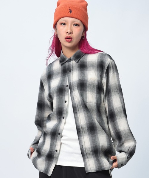 GLOVE HOUSE（グローブハウス）の「GLOVE HOUSE チェック レギュラーカラー 長袖 ネルシャツ（シャツ/ブラウス・メンズ・ブラック/グリーン/ブラウン/ネイビー/ホワイト・M/L/LL）」の2枚目の写真