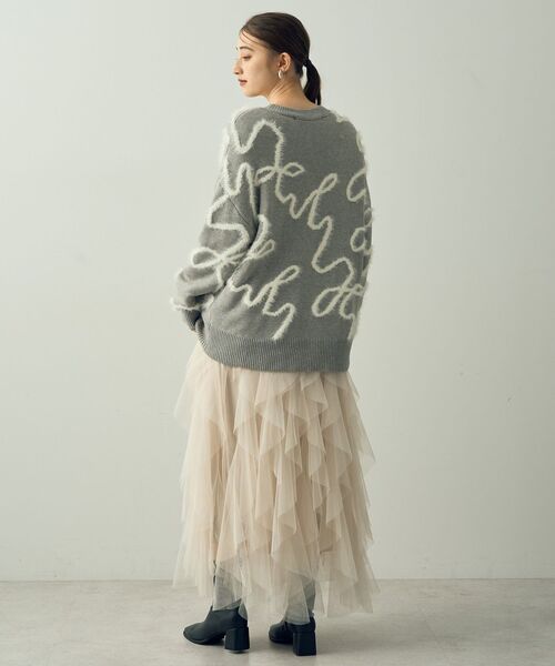 YECCA VECCA（イェッカヴェッカ）の「フェザーアートラインニット（ニット/セーター・レディース・ライトグレー/ネイビー/チャコールグレー・FREE）」の22枚目の写真