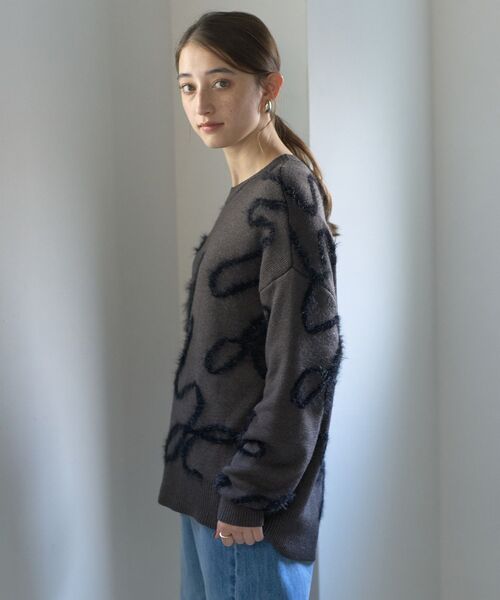 YECCA VECCA（イェッカヴェッカ）の「フェザーアートラインニット（ニット/セーター・レディース・ライトグレー/ネイビー/チャコールグレー・FREE）」の21枚目の写真