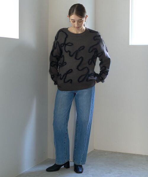 YECCA VECCA（イェッカヴェッカ）の「フェザーアートラインニット（ニット/セーター・レディース・ライトグレー/ネイビー/チャコールグレー・FREE）」の17枚目の写真