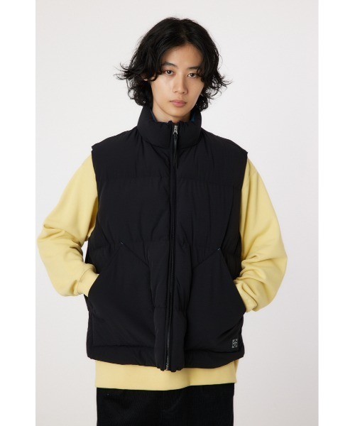 RODEO CROWNS WIDE BOWL（ロデオクラウンズワイドボウル）の「stand-neck パディングベスト（ベスト・メンズ・オレンジ/マルチ/ブラック・MEDIUM/LARGE）」の2枚目の写真