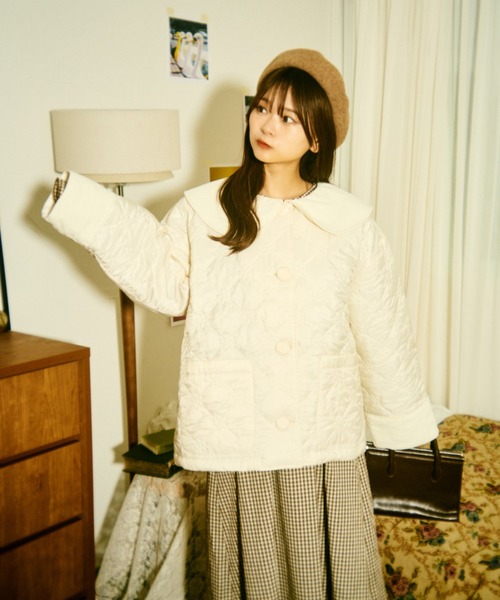 【美品レア】バーバリーレディースキルティングジャケット　西川　コート　花柄 美品レア】バーバリーレディースキルティングジャケット 西川 コート