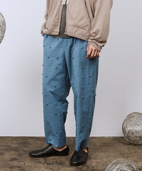 Dulcamara（ドゥルカマラ）の「LogoカットJQイージースラックス（スラックス・メンズ・ブラック/ブルーグレー・2/0/1）」の2枚目の写真