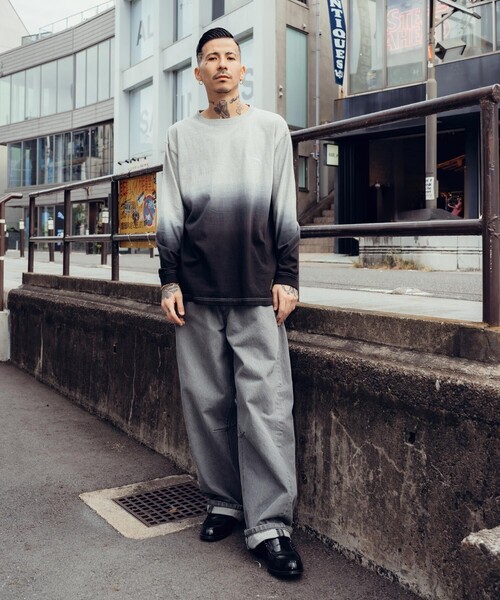 Subciety(サブサエティ)の「Gradation tee L/S(Tシャツ/カットソー・メンズ・ブラック/ブルー・SMALL/MEDIUM/LARGE/X-LARGE)」の11枚目の写真