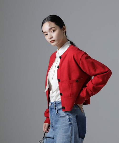 NANO universe（ナノユニバース）の「吸湿発熱マシンウォッシャブルニットカーディガン（ニット/セーター・レディース・アイボリー/レッド/ブラック・FREE）」の5枚目の写真